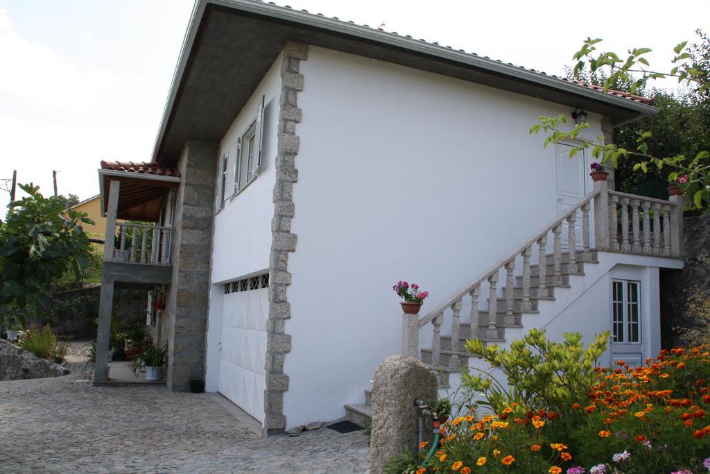 Castelo Dos Sonhos Hotel Valadares  Luaran gambar